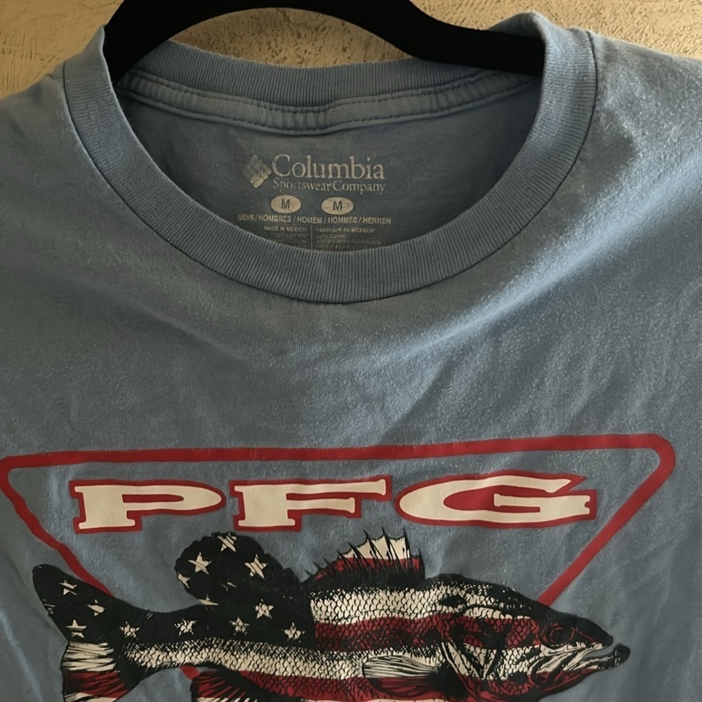 Columbia top 🥞 - Picture 2 of 3